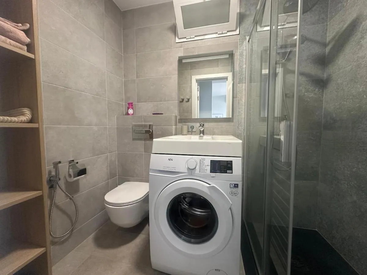 Seaside Two Bedroom Apartment Los Cristianos